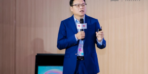 One AI-World, One YonSuite：引领成长型企业的数智化新范式