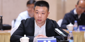 量子之歌出席2025中国互联网企业家座谈会，创始人李鹏分享高质量发展经验