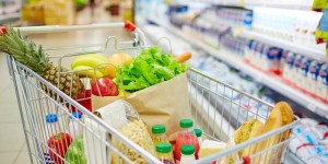 良久团购、山姆与胖东来：情绪价值消费下的零售新生态