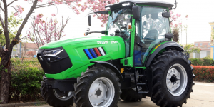 “农机特斯拉”亮相武汉农机展 知申禾行引领中国创造