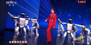春晚舞台首秀 魔法原子创下行业多个“第一”
