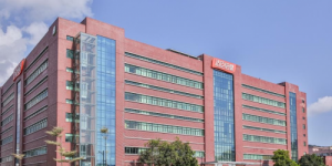 梁允超引领汤臣倍健践行“诚信比聪明更重要”价值观