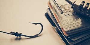 行政拘留！以虚 假证明、恶意投诉骗取关怀，招行信用卡坚决拒绝