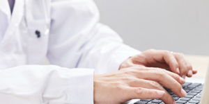 29次住院，52万报销！一份百万医疗险，为肺癌患者撑起抗癌“防护盾”