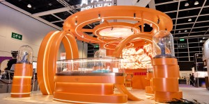 鎏光金脉，非遗焕新！周六福珠宝亮相香港国际珠宝展