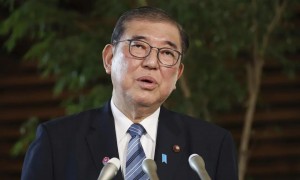 日本首相：不考虑对美征收报复性关税