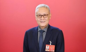 君乐宝魏立华建议实现学生奶“全面普惠” 从特困地区起步