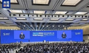 宜信唐宁分享，坚持AI自研是制胜关键