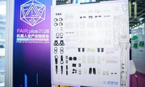 无需开模、1件起订：拟上市的嘉立创，如何破解机器人研发难题？
