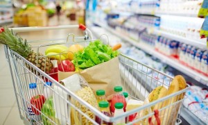 良久团购、山姆与胖东来：情绪价值消费下的零售新生态