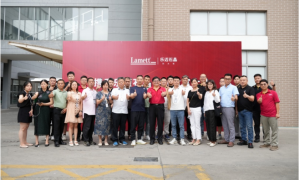 单日签约30家！什么品牌能以如此速度引爆招商热潮？