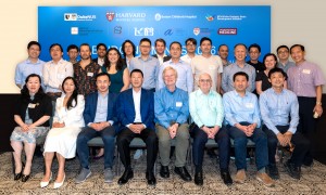 飞鹤携哈佛、耶鲁等顶尖专家齐聚新加坡 乳蛋白技术突破及全龄营养布局获全球关注